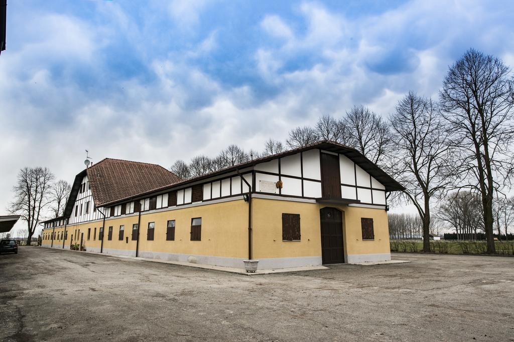Agriturismo Tenuta "Il Cigno" Villanterio Екстериор снимка